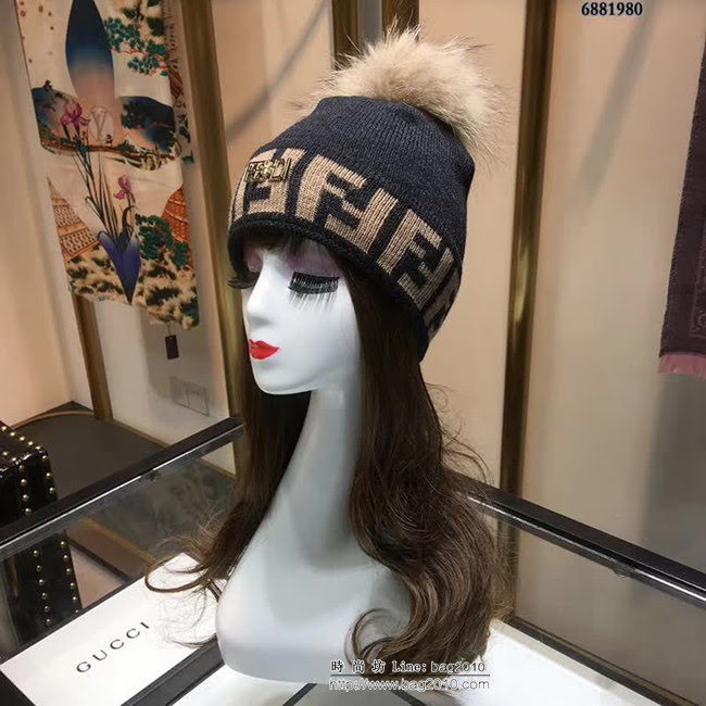 FENDI芬迪 最新冬季百搭羊毛針織帽款 6881980 LLWJ7358
